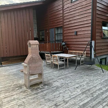 Very Centrally Located Apartment With Free Parking Tromso Exterior photo