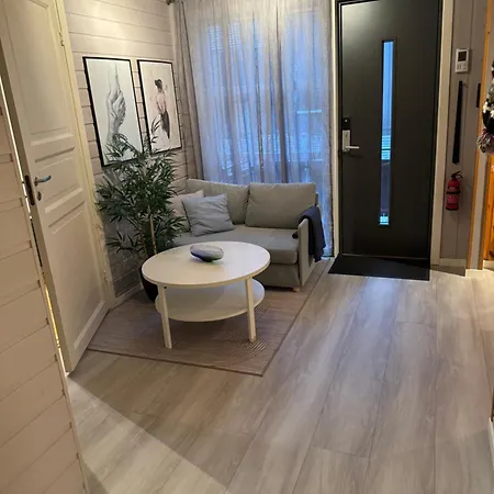 Very Centrally Located Apartment With Free Parking Tromso Exterior photo