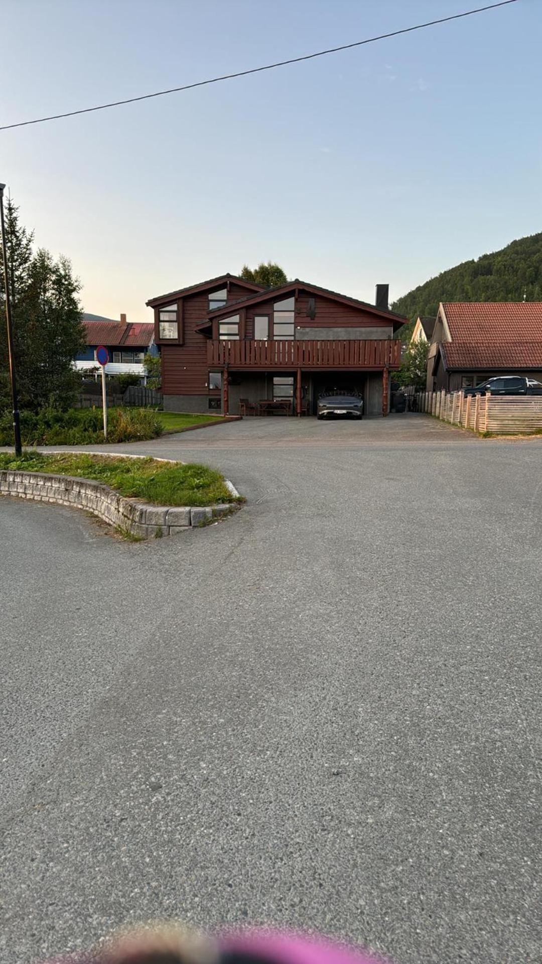 Very Centrally Located With Free Parking Appartamento Tromsø